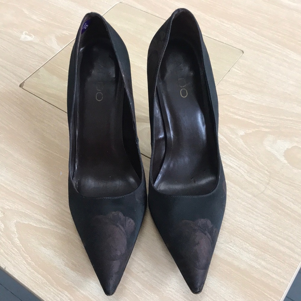 Heels - Picture 4 of 8